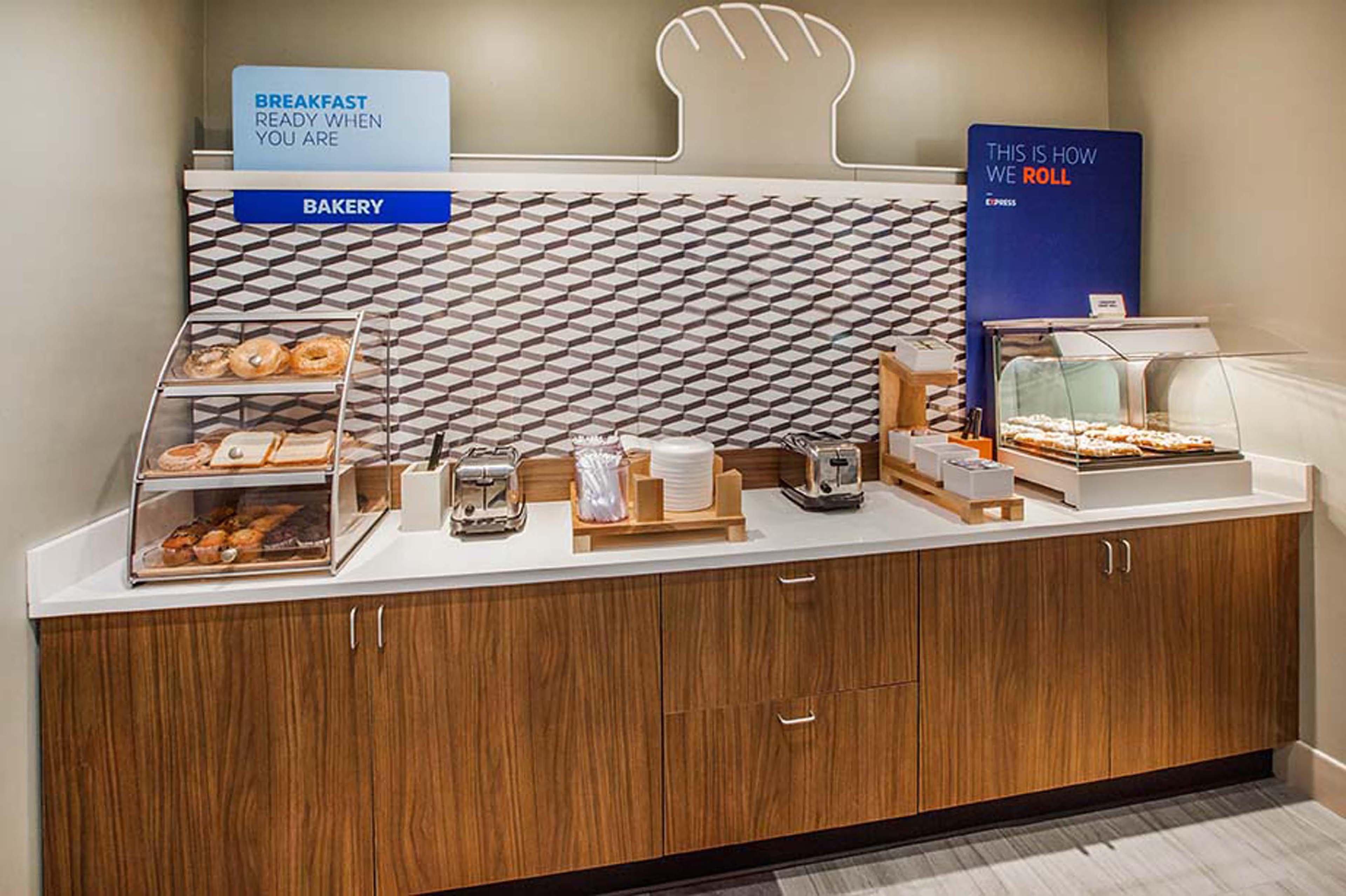Holiday Inn Express & Suites Evansville North By Ihg Warrenton Екстериор снимка