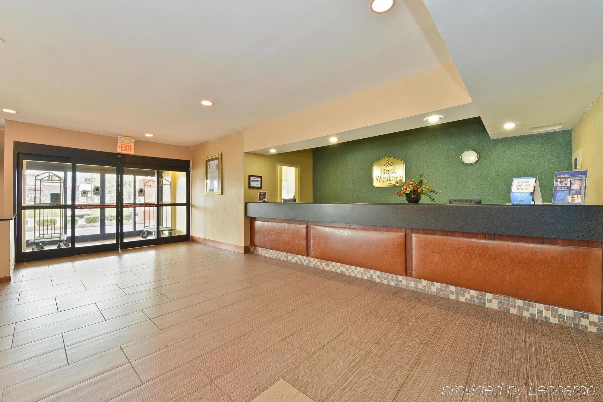 Holiday Inn Express & Suites Evansville North By Ihg Warrenton Екстериор снимка