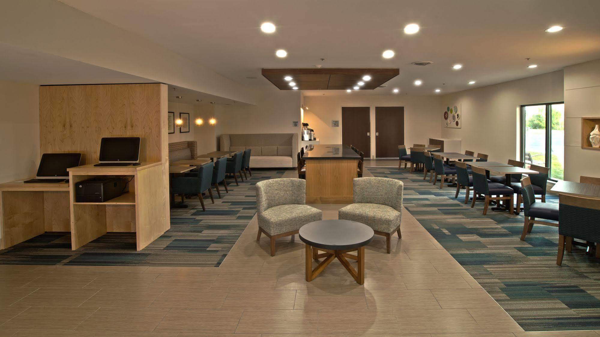 Holiday Inn Express & Suites Evansville North By Ihg Warrenton Екстериор снимка